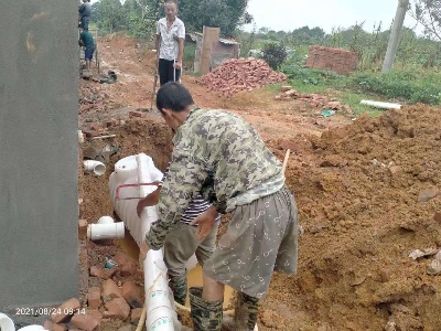 我为群众办实事｜江西靖安：小厕所改出幸福生活